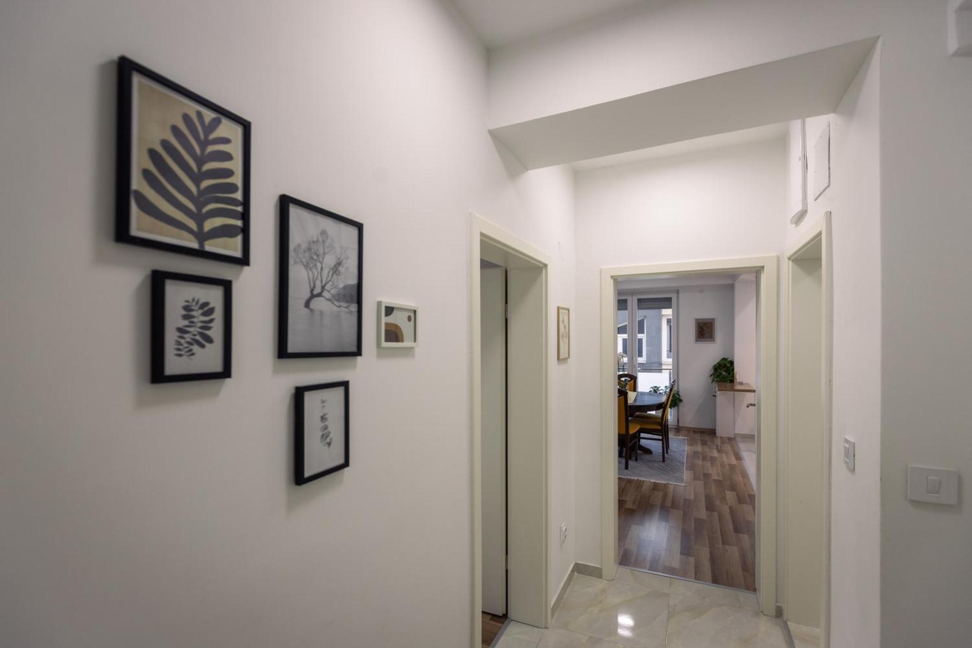 T20 Apartments Skopje Luaran gambar