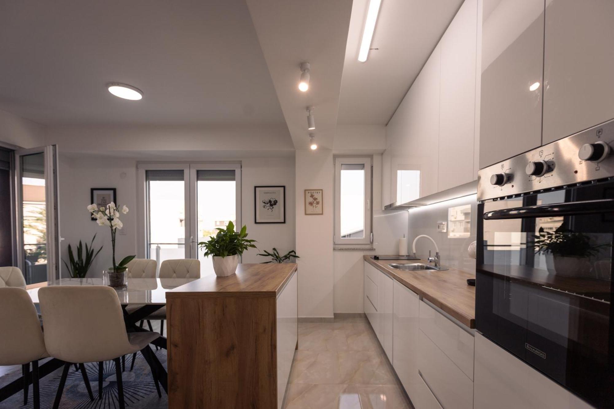 T20 Apartments Skopje Luaran gambar
